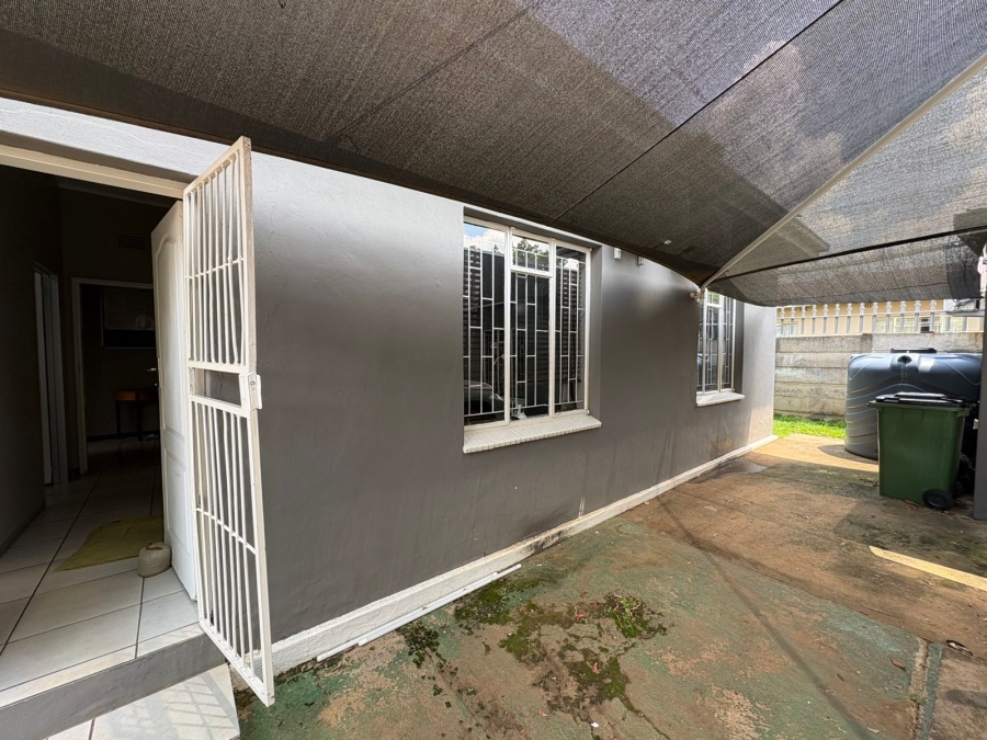 6 Bedroom Property for Sale in Bodorp North West